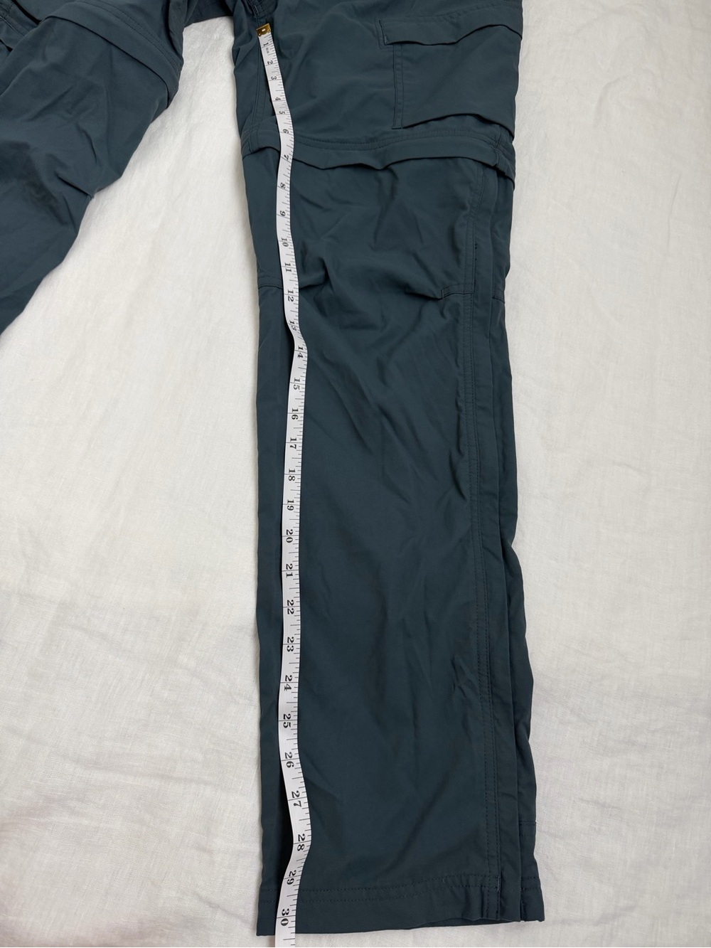 REI Co-op Women's Straight Leg Convertible Cargo Pants in Dark Slate Size 6 - Picture 7 of 7